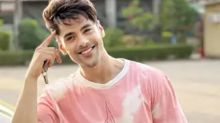 Simba Nagpal injured on sets of Naagin 6; still continued to shoot Thumbnail
