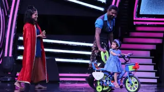 When DID Super Moms judge Remo D'Souza met his ex-assistant after six years as a contestant on the show Thumbnail