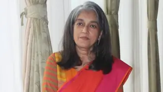 Ratna Pathak Shah gets trolled over her 'Karwa Chauth' remark Thumbnail