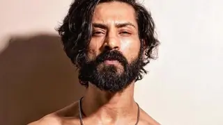 'Bhagyalakshmi' actor Annkit Bhatia on show completing a year: I was confident that the show would be success Thumbnail
