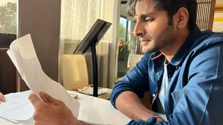 After 'Nirmal Pathak Ki Ghar Wapsi', Vaibhav Tatwawadi shoots in London for upcoming project Thumbnail