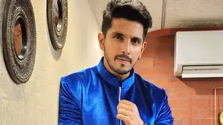 Here’s how a tragedy led actor Kanwar Dhillon to sign Star Plus show ‘Pandya Store’ Thumbnail