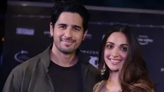Koffee with Karan 7: Kiara Advani talks on her relationship,marraige plans with Sidharth Malhotra Thumbnail
