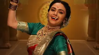 Jhalak Dikhlaa Jaa 10: Amruta Khanvilkar gets the first standing ovation of the season  Thumbnail