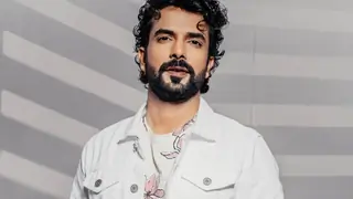 Manit Joura makes a shocking revelation centering his house in the recently demolished Noida twin towers Thumbnail
