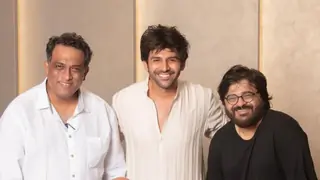 Kartik Aaryan gets onboard with Anurag Basu for 'Aashiqui 3' thumbnail