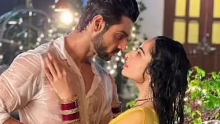 Karan Wahi & Niyati Fatnani's 'Tip Tip Barsa' look sets the internet ablaze Thumbnail