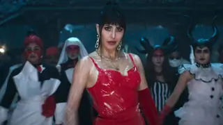 Tanishk Bagchi talks about his new song 'Kinna Sonna' with Katrina Kaif from 'Phone Bhoot thumbnail