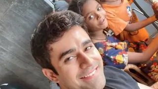 Yaariyan 2 actor Pearl V Puri takes underprivileged kids out for breakfast Thumbnail