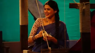 Karuna Pandey aka Pushpa of Sony SAB’s Pushpa Impossible, learns the art of Thumbnail