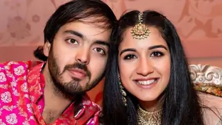 Anant Ambani gets engaged to Radhika Merchant at Shrinathji Temple at NathDwara Thumbnail