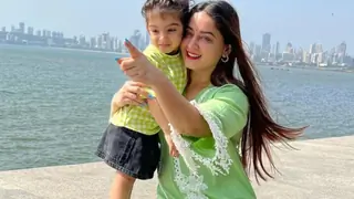 "In 2023, being an even better mother to Tara is my goal", Mahhi Vij Thumbnail