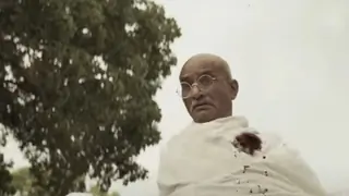 Gandhi Godse Ek Yudh teaser:  Witness Mahatma Gandhi & Godse as they standoff on their ideologies Thumbnail
