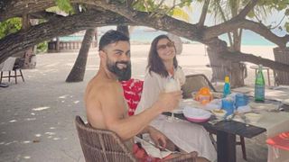 Virat Kohli & Anushka weekending with a breakfast date by the beach is major couple goals