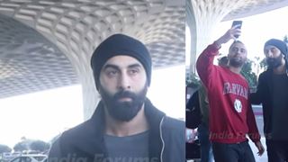 Ranbir Kapoor sports a dense stuble look; obliges fan for a selfie at the airport Thumbnail