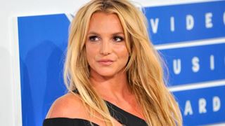 Britney Spears issues clarification on rumors of having police at her home in midnight