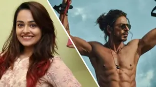 Pathaan is proof that Shah Rukh Khan’s charm is like fine wine, only gets better with time - Apoorva Arora Thumbnail