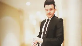 Aniruddh Dave on V day: The teddies and hearts are too much! Thumbnail