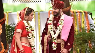 ‘Woh Toh Hai Albelaa’: Kanha alerts Yash to find Sayuri Thumbnail