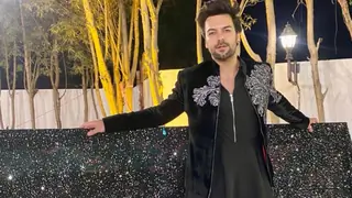 Actor Sanjay Gagnani donned a black Indian couture worth 50k and we can’t get over it! Thumbnail