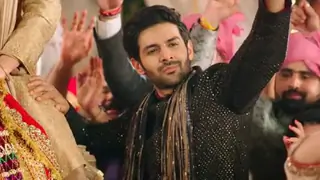 Kartik Aaryan celebrates five years of 'Sonu Ke Titu Ki Sweety'; calls it Friendship's day Thumbnail