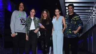 Kareena Kapoor along with her buddies Malaika, Amrita & Manish Malhotra step out for dinner - Pics