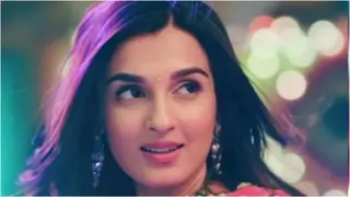 Shiny Doshi aka Dhara from ‘Pandya Store’ elated for completing 12 years in the entertainment industry Thumbnail