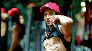 Hrithik Roshan's perfectly sculptured biceps will leave you gasping for breath