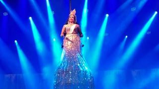 Hema Malini amazes netizens with her 'Ganga' ballet dance; Esha Deol heaps praises for her mother