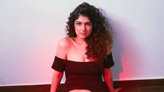 Anshula Kapoor shares bold pictures in a bodysuit; pens a note on body positivity