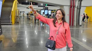 Hema Malini shares her experience of travelling by Mumbai Metro: was in Juhu in 1/2 hr