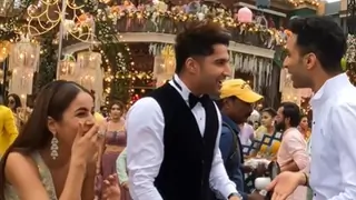 Raghav Juyal & Shehnaaz Gill goof around with Jassie Gill in the BTS video of 'Billi Billi' song Thumbnail