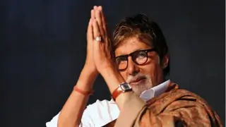 Amitabh Bachchan cannot keep calm on restored blue tick; thanks Elon with 'Tu cheez badi hai Musk Musk' Thumbnail