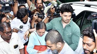 Jiah Khan suicide case: Sooraj Pancholi steps out for the hearing ; gets mobbed outside the court thumbnail