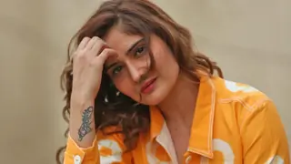 Arti Singh injures her hand on the sets of 'Shravani' Thumbnail