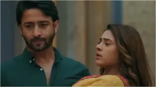 Woh Toh Hai Albela: Sayuri signs divorce papers; Chaman Bahar and Kanha to marry? thumbnail
