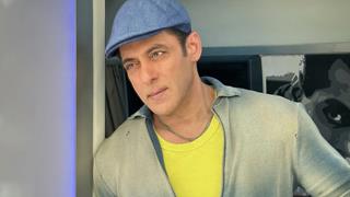 Mumbai Police issues lookout circular against medical student for threatening email to Salman Khan
