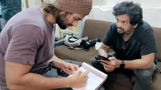 Liger aftermath: Distributors hold protest camp demanding refund from Puri Jagannadh & Vijay Deverakonda Thumbnail