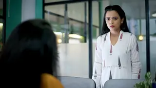 Radhika caught in a web of troubles, faces boss's wrath in tonight's episode of Sapnon Ki Chhalaang Thumbnail