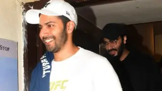 Varun Dhawan and Arjun Kapoor unite for a fun night out in Juhu- Pics Thumbnail