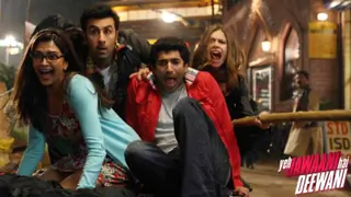 Deepika Padukone teaching dance steps to Ranbir, Kalki, Aditya and more revelations from the sets of YJHD Thumbnail