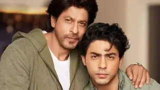 CBI considers summoning Shah Rukh & Aryan Khan for statements in Sameer Wankhede case  Thumbnail