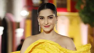 "My idea is to do two pieces of content every year!’: Sonam Kapoor on doing films after baby Thumbnail