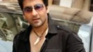 'My dream date would be Salma Hayek'- Zeb Khan Thumbnail