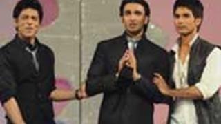 Ranveer Singh sheds tears on Star Screen Awards!