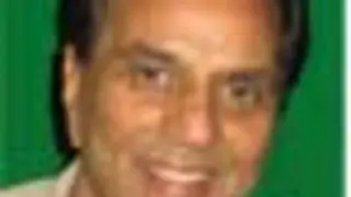 "I can relate to the contestants as I was one"- Dharmendra Thumbnail