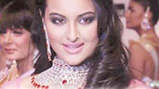 I don't believe in competition: Sonakshi Sinha