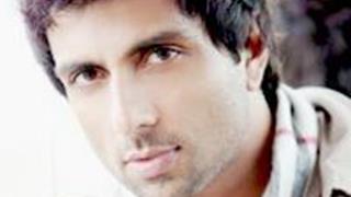 Sonu feels Bipasha best for 'Munni' song! (Movie Snippets) Thumbnail