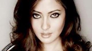 Riya Sen refuses to shoot item song thumbnail