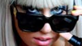 Gaga gifts her shades for SRK's daughter Thumbnail